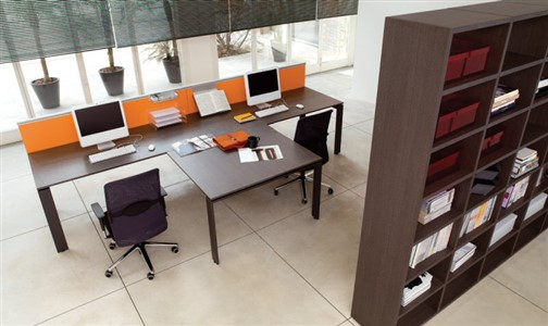 Office Furniture, ZALF CONTRACT, Pratico Office - The Euromobil group enjoys a prominent position on the modern furnishing scene thanks to systems and collections designed with up-to-date criteria that combine the quality of the design with a flexibility and functionality of use. These are ideal features for the specific requirements of contract work, which the Group companies (Euromobil, Zalf and Désirée) satisfy with targeted, integrated and consistent solutions.